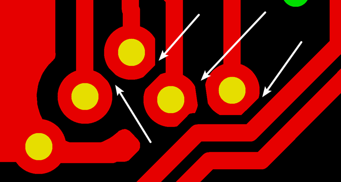 多層板中過(guò)孔會(huì)在每層線路上都有孔環(huán)，且每個(gè)層孔環(huán)周圍環(huán)境有夾線也有不夾線，環(huán)境各不一